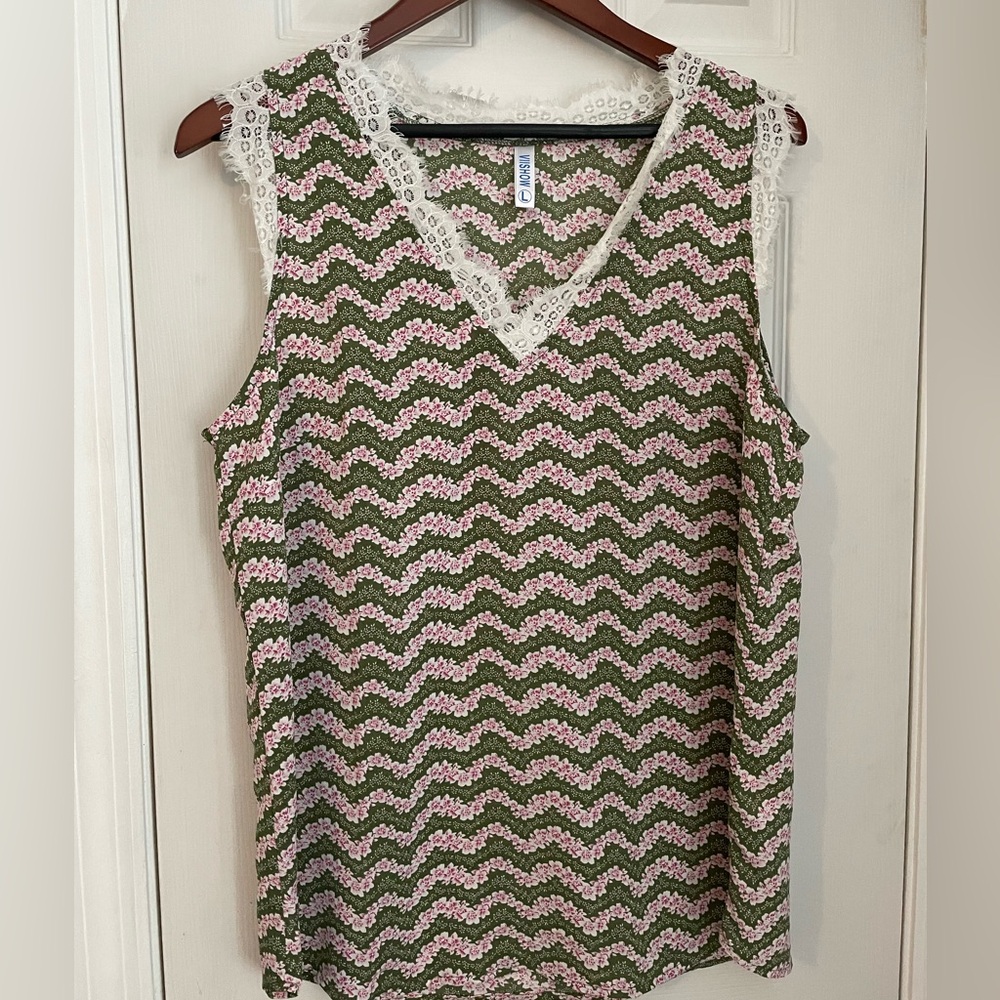 Women’s dressy tank top - size L Pink flowers with green background